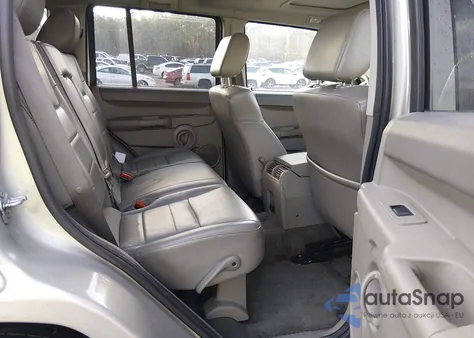 2008 Jeep Commander Sport z USA, uszkodzony, nr VIN 1J8HH48K48C117074